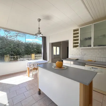 Mistral T3 Pour 4 Personnes Proche De La Capte Apartment *